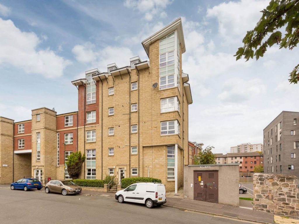 2 bed flat to rent in Loaning Road, Restalrig, Edinburgh EH7 Zoopla