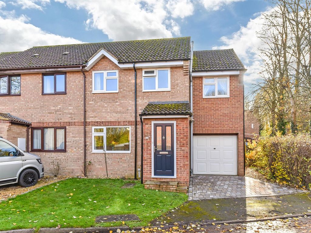 4 bed semidetached house for sale in Wheeler Close, Whitchurch RG28, £