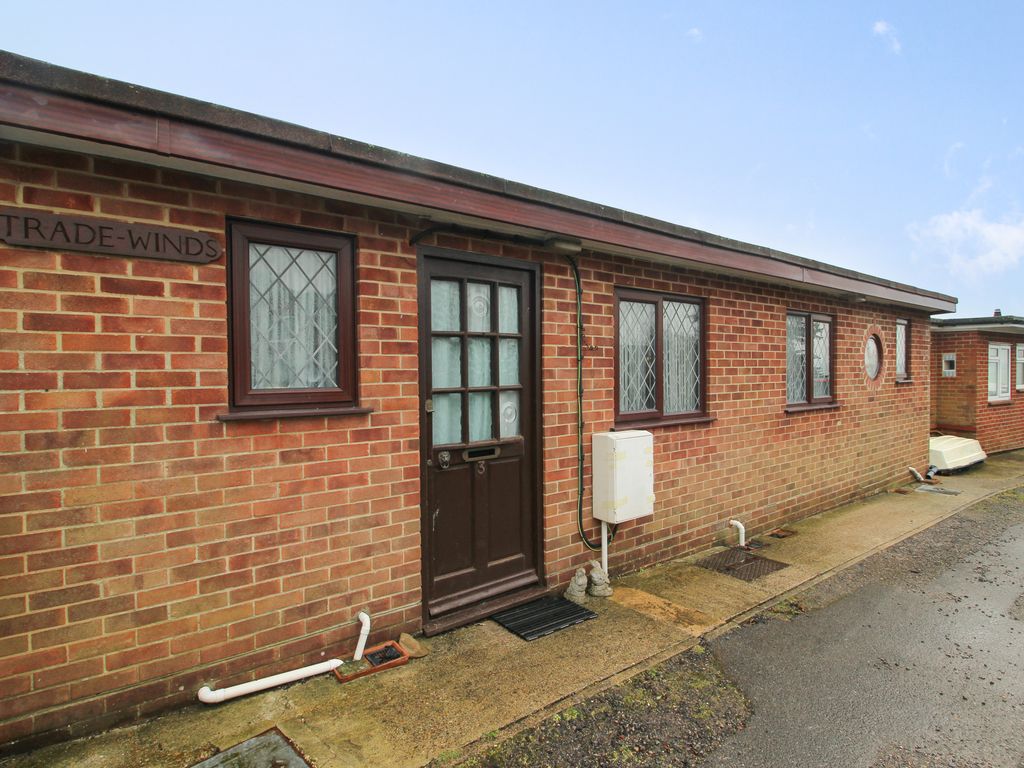 2 bed property for sale in Hook Lane, Warsash, Southampton SO31 Zoopla