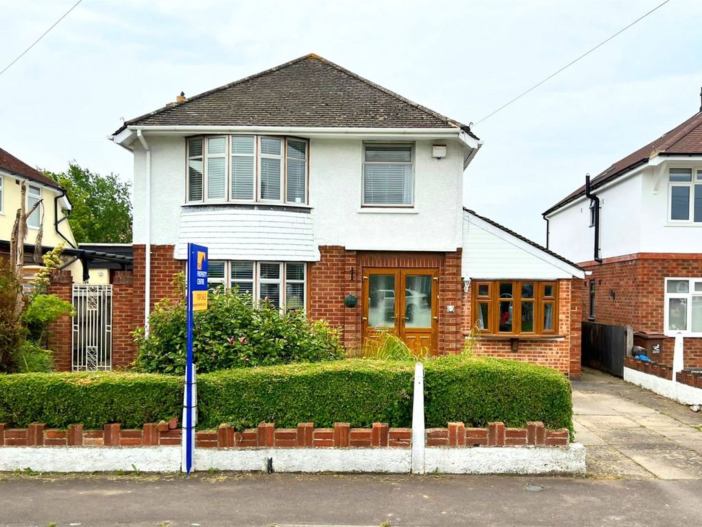 3 bed detached house for sale in Dancey Road, Churchdown, Gloucester