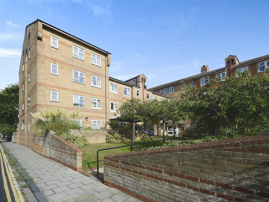 1 bed property for sale in Somerset Street, Brighton BN2, £38,000 Zoopla