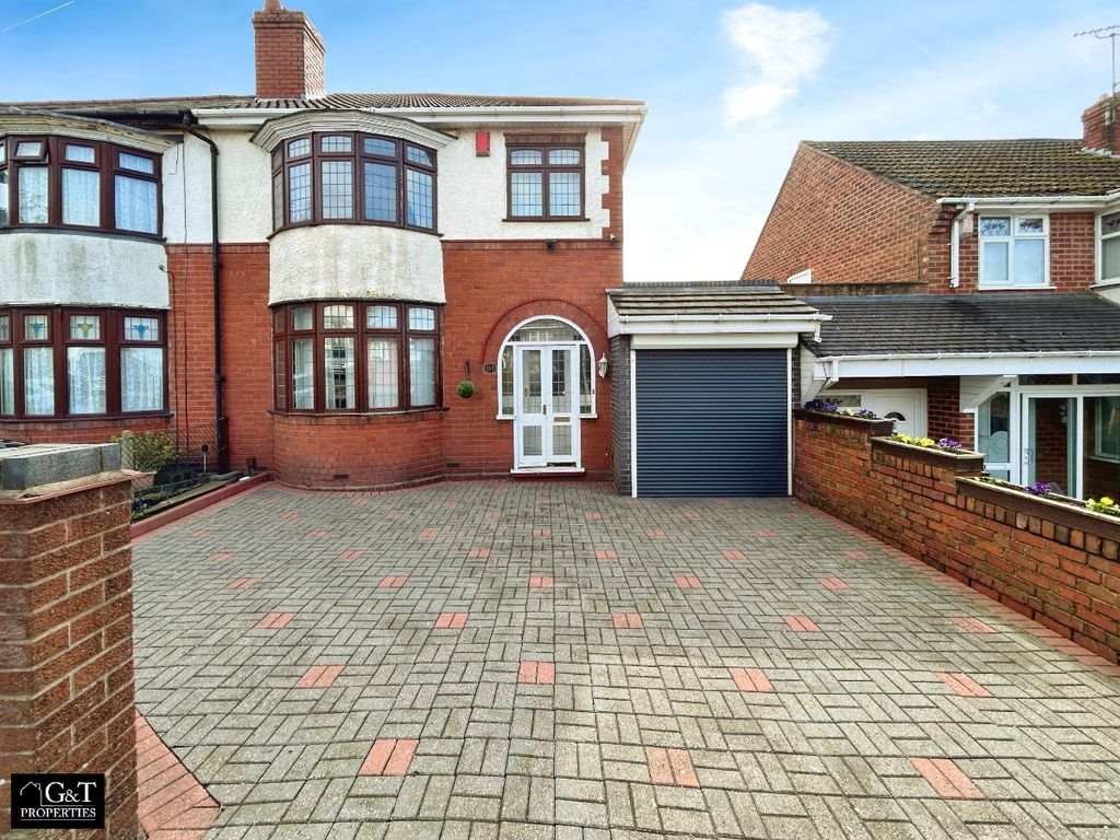 3 bed semidetached house for sale in Buffery Road, Dudley DY2, £