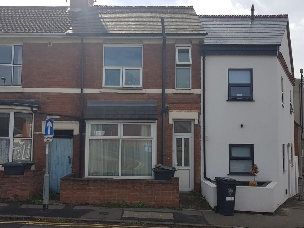 3 bed terraced house for sale in Queen Street, Rushden NN10 Zoopla
