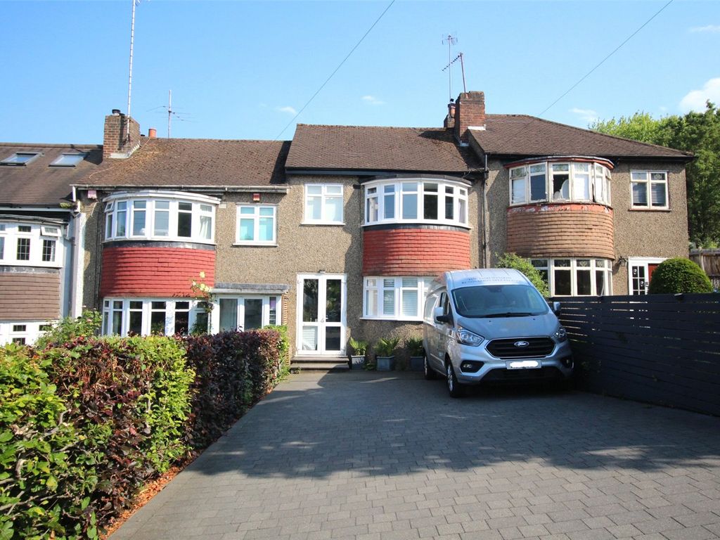 3 bed terraced house for sale in Rushdene Avenue, East EN4 Zoopla
