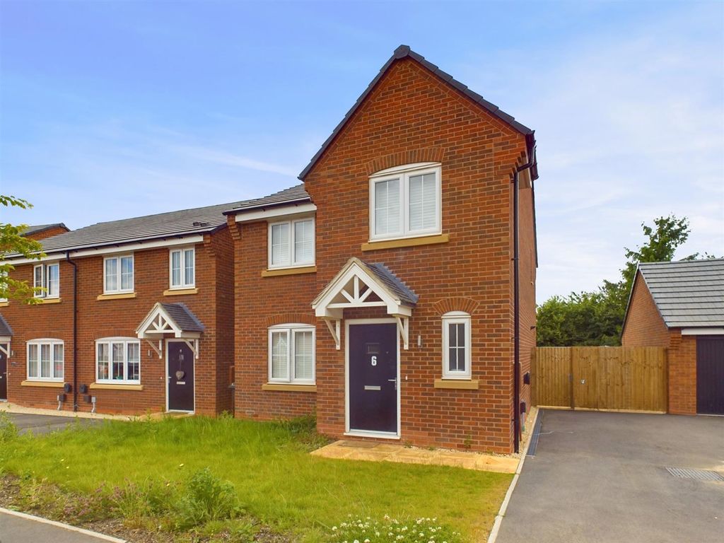 4 bed detached house for sale in Elliott Drive, Gedling, Nottingham NG4