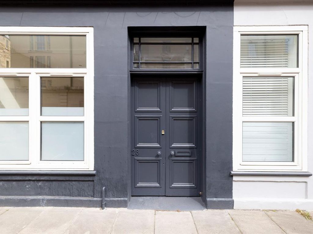 28 Valleyfield Street, Tollcross, Edinburgh EH3