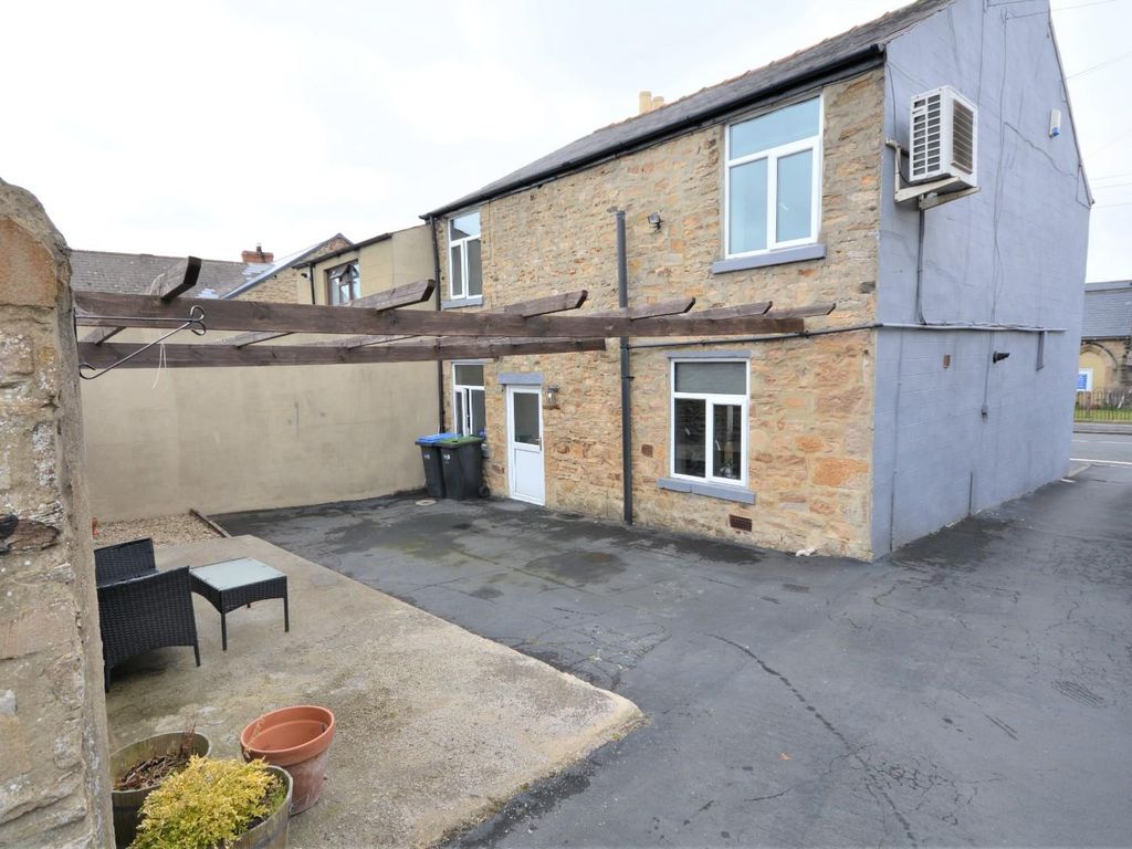 3 bed end terrace house for sale in Swan Street, Evenwood,
