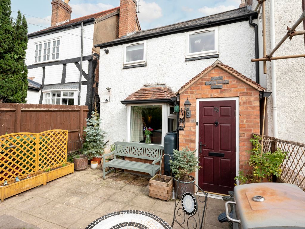 2 bed end terrace house for sale in High Street, Cubbington, Leamington
