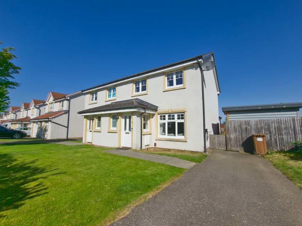 3 bed semidetached house for sale in Westfield Avenue, Westhill