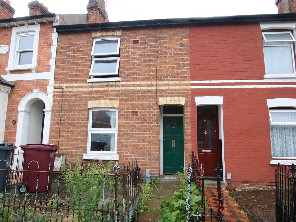 4 bed terraced house for sale in Carnarvon Road, Reading RG1, £300,000 Zoopla