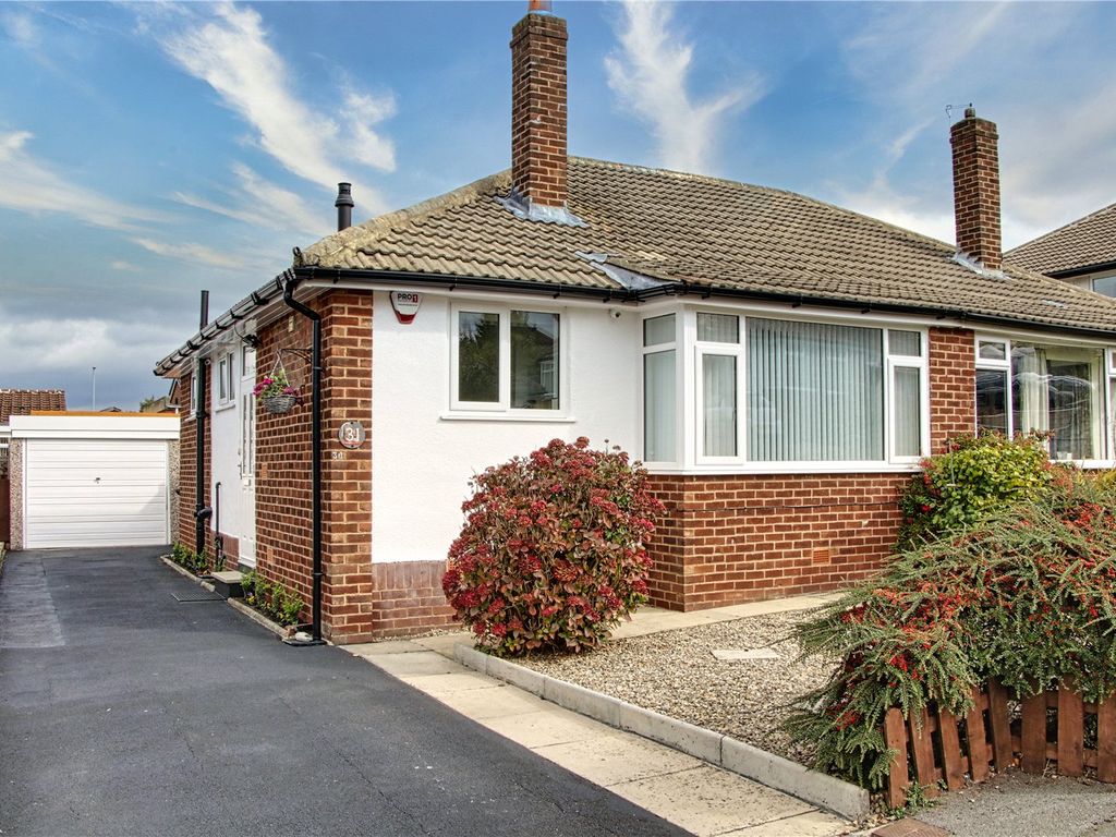 2 bed bungalow for sale in Kirkwood Lane, Leeds, West Yorkshire LS16