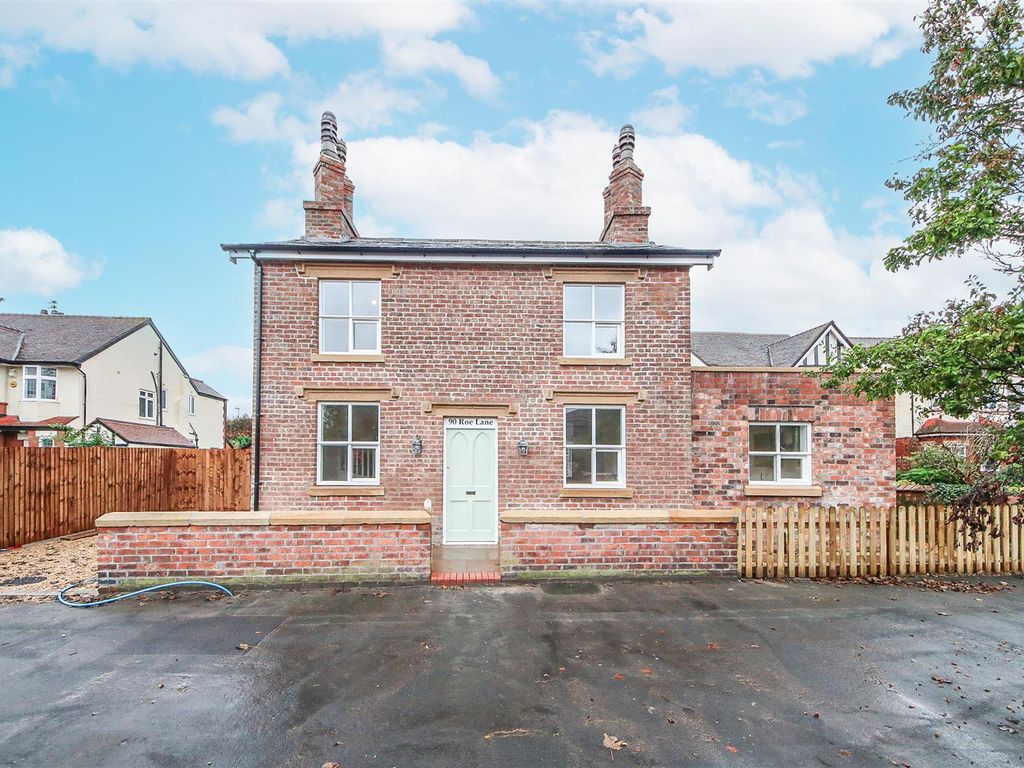 2 bed detached house for sale in Roe Lane, Churchtown, Southport PR9, £