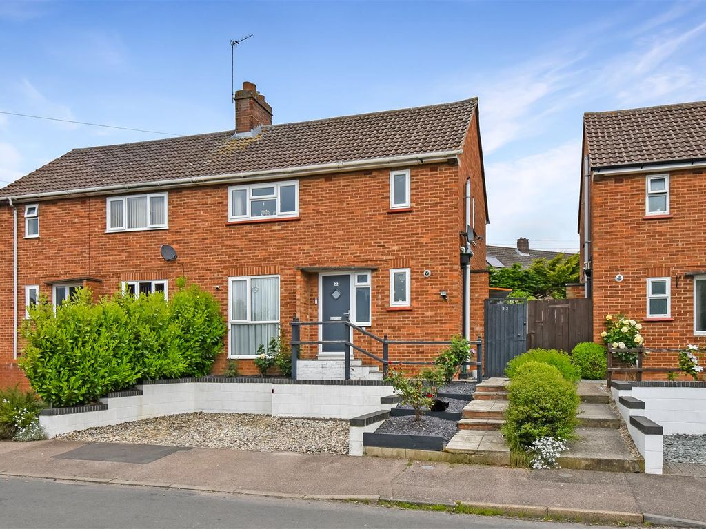 3 bed semidetached house for sale in Manor Road, Sudbury CO10 Zoopla