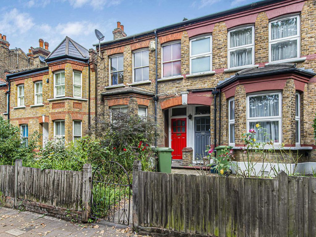 3 bed property for sale in Lordship Lane, London SE22, £875,000 Zoopla