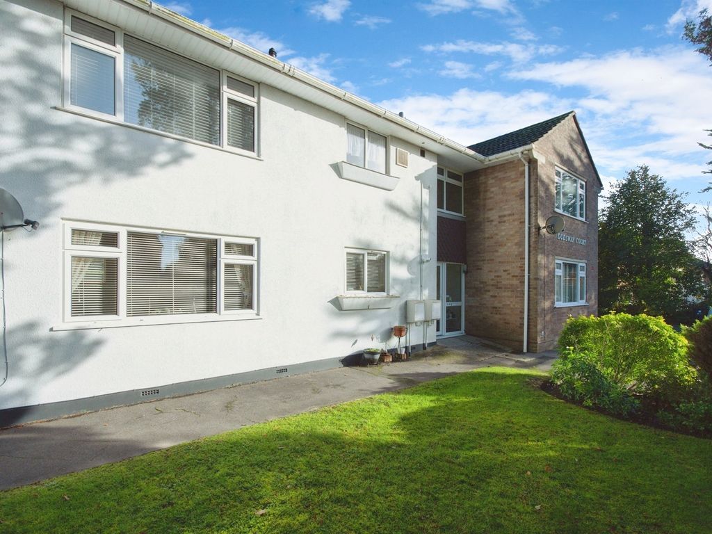 2 bed flat for sale in Dudsbury Avenue, Ferndown BH22, £250,000 Zoopla