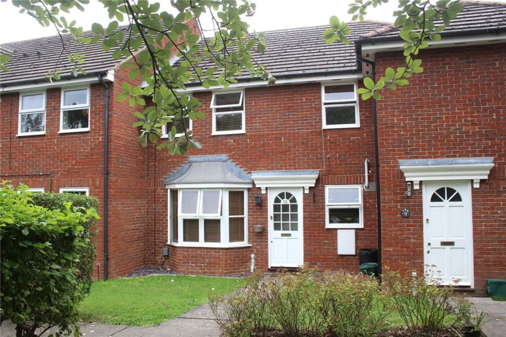 2 bed terraced house to rent in Dunsters Mead, Welwyn Garden City AL7