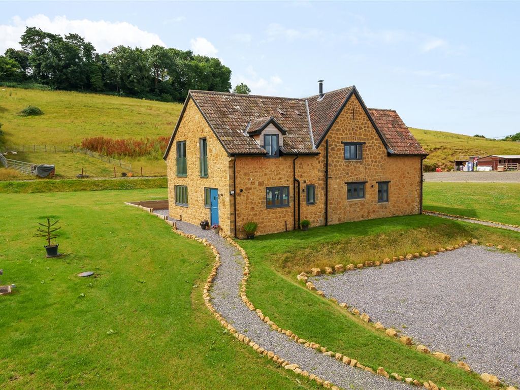 4 bed detached house for sale in Donyatt, Ilminster, Somerset TA19 Zoopla