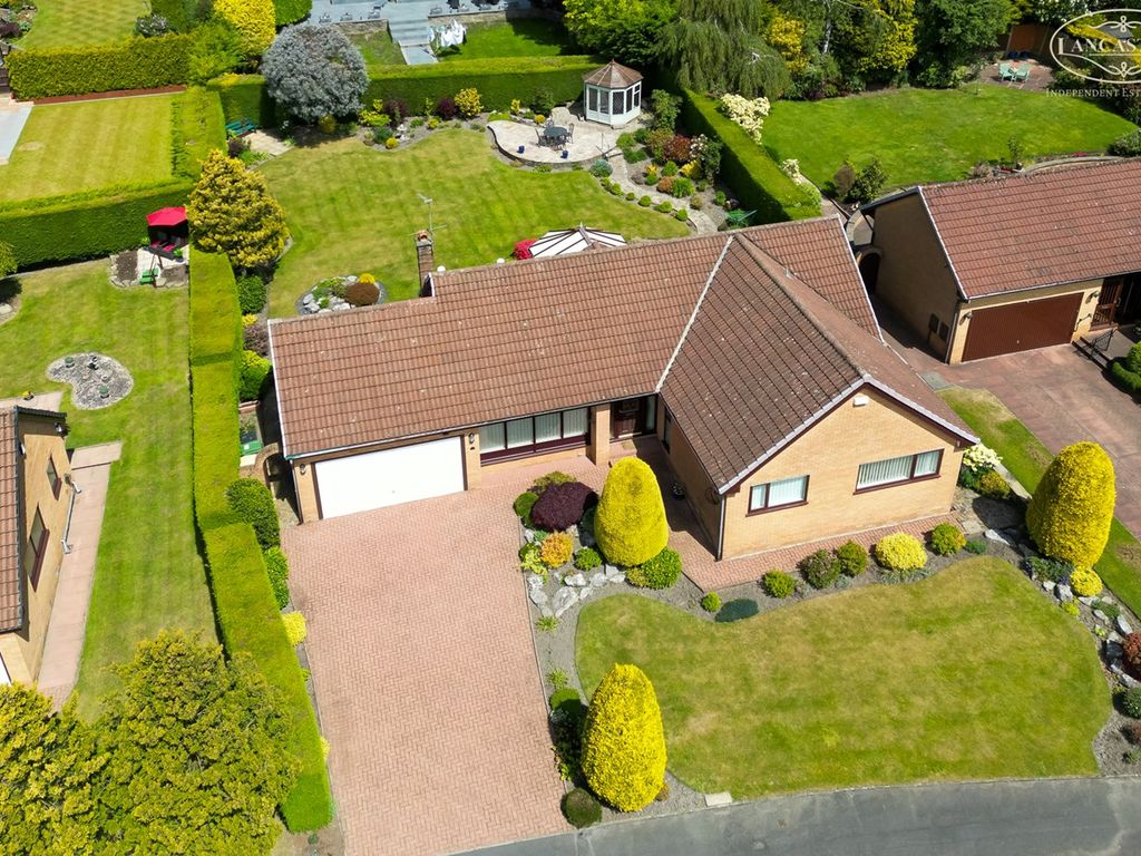 3 bed bungalow for sale in Broadwood, Lostock, Bolton BL6 Zoopla