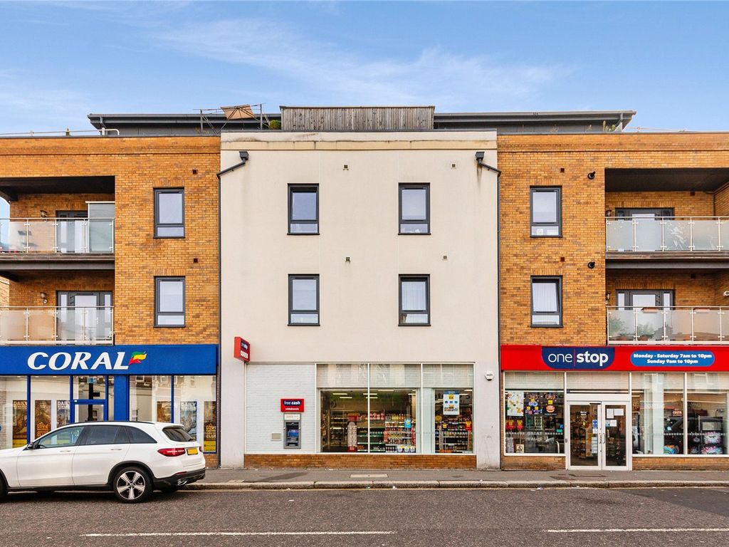 2 bed flat for sale in Baker Street, Enfield EN1, £230,750 Zoopla