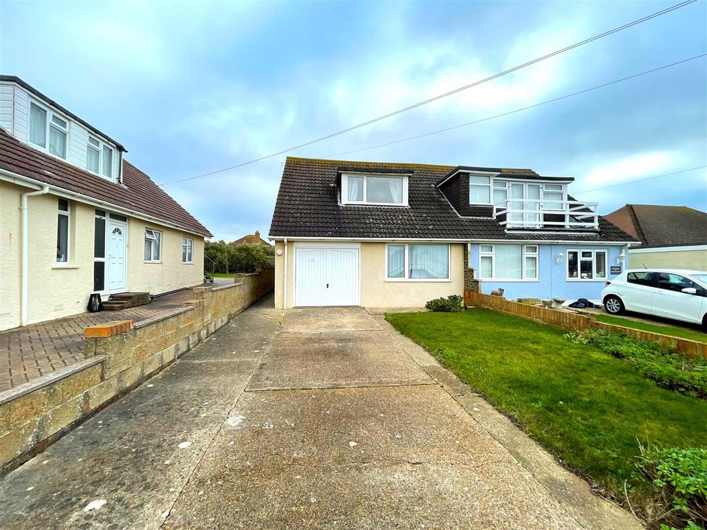 2 bed semidetached bungalow for sale in Seaview Avenue, Peacehaven