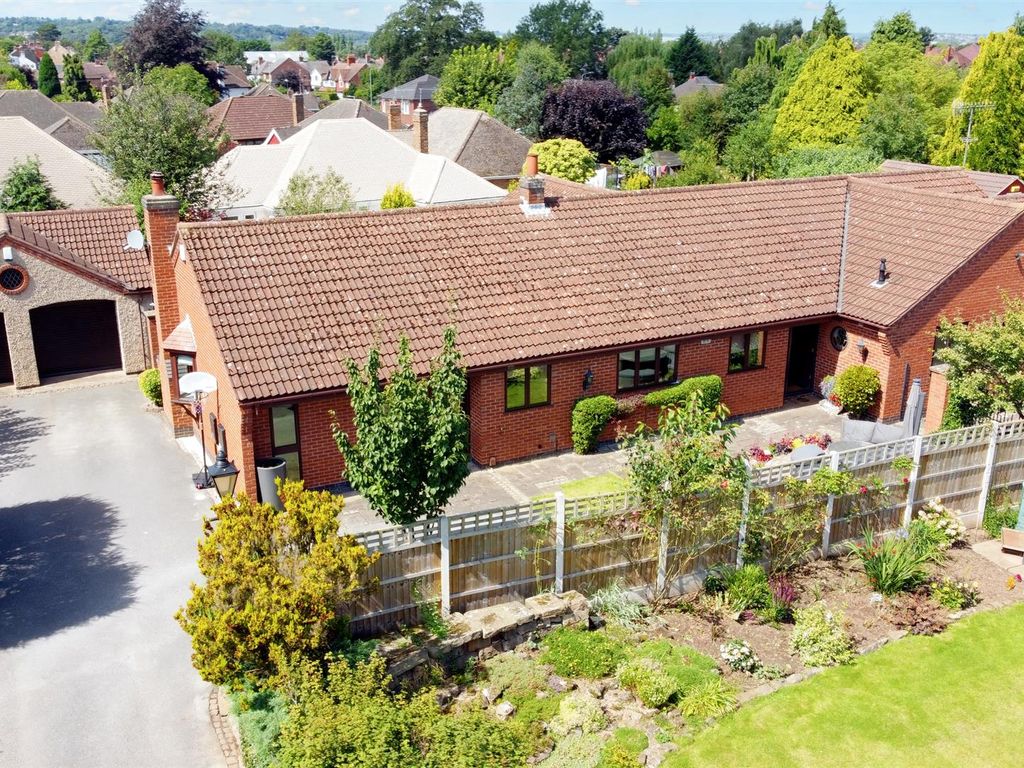 5 bed detached bungalow for sale in Baulk Lane, Stapleford, Nottingham