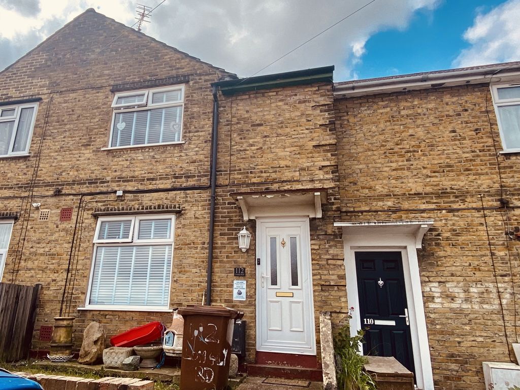 2 bed terraced house for sale in Longley Road, Rochester, Kent ME1 Zoopla