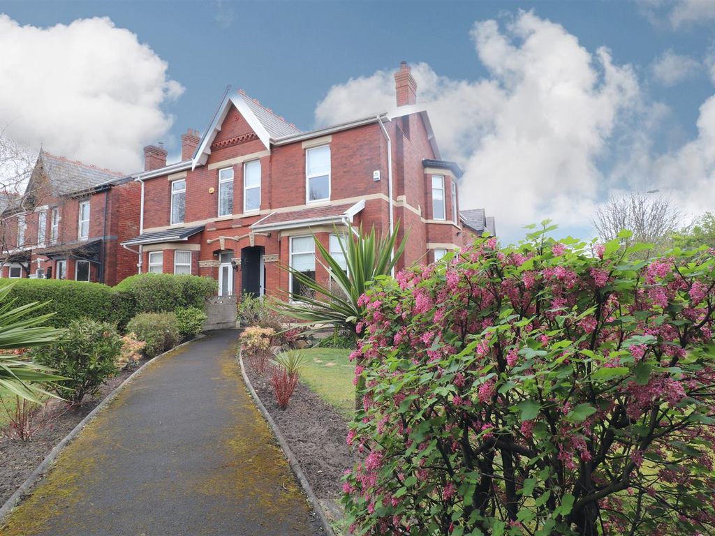 3 bed semidetached house for sale in Lethbridge Road, Southport PR8 Zoopla