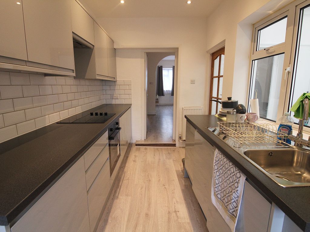 2 bed terraced house to rent in Felixstowe Road, London N9, £1,800 pcm