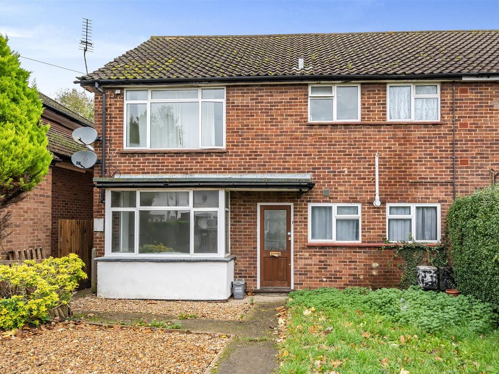 2 bed for sale in Watford Road, Croxley Green, Rickmansworth WD3, £285,000 Zoopla