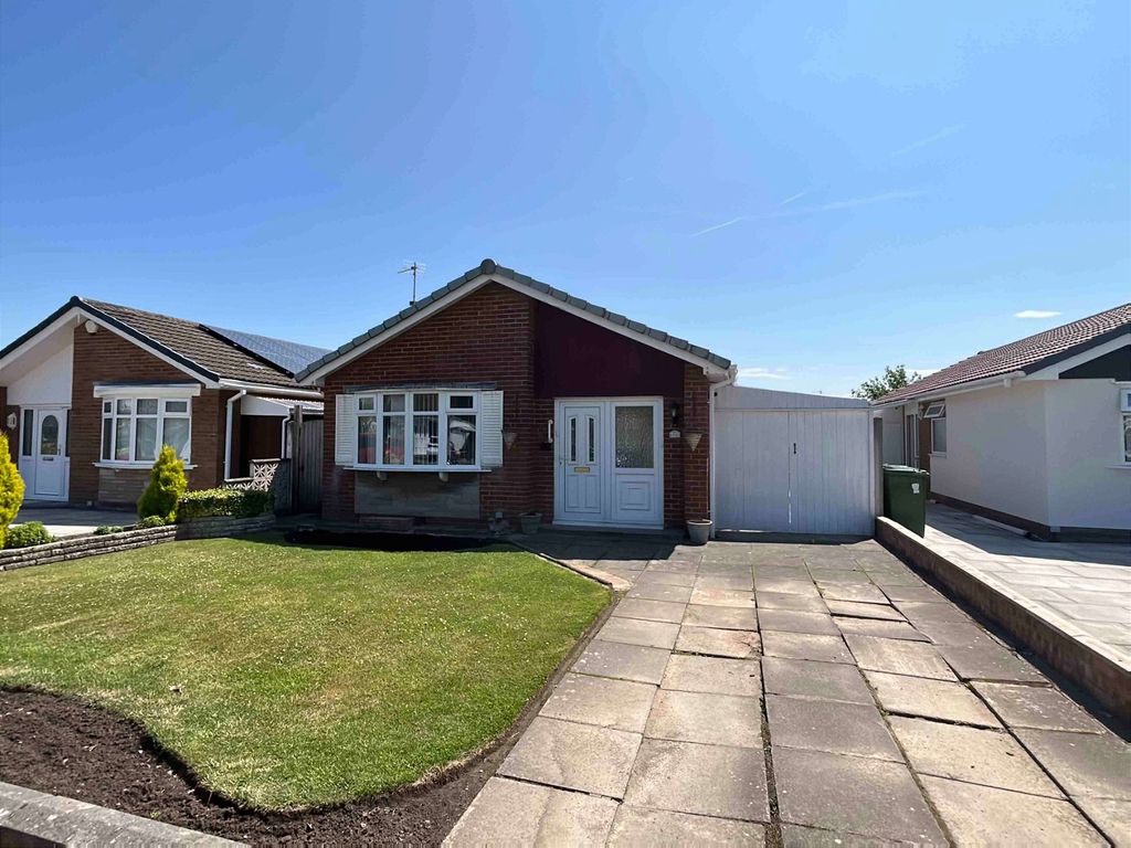 2 bed bungalow for sale in Kingston Crescent, Southport PR9 Zoopla