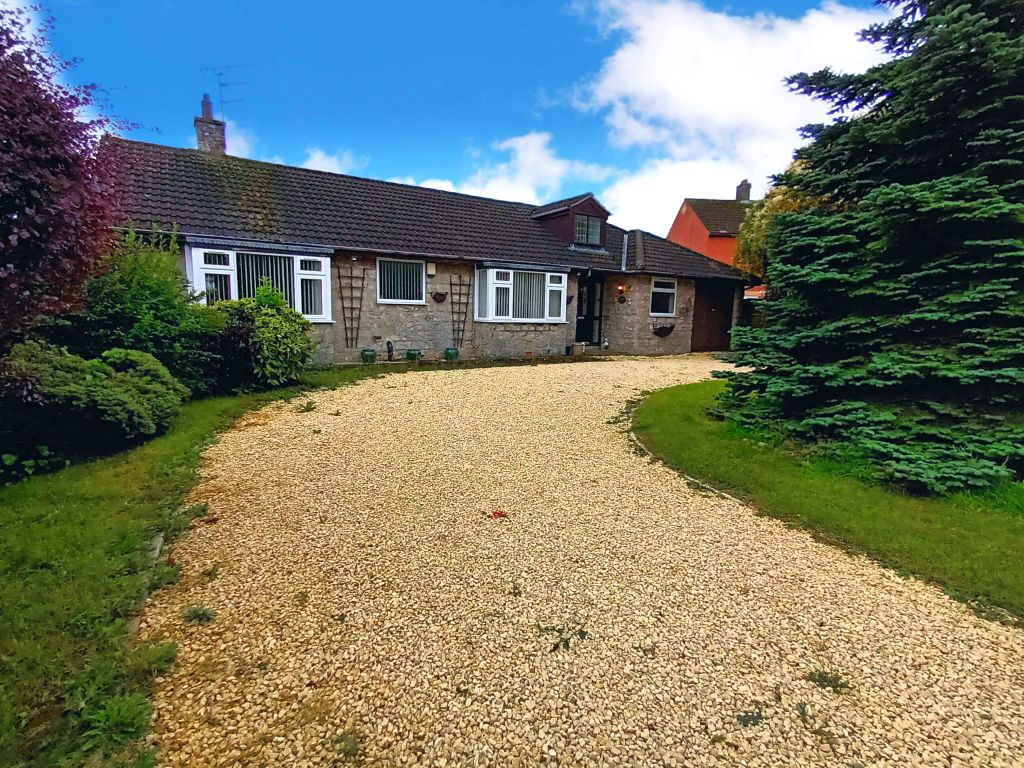 4 bed detached bungalow for sale in Aughton Lane, Aston, Sheffield S26