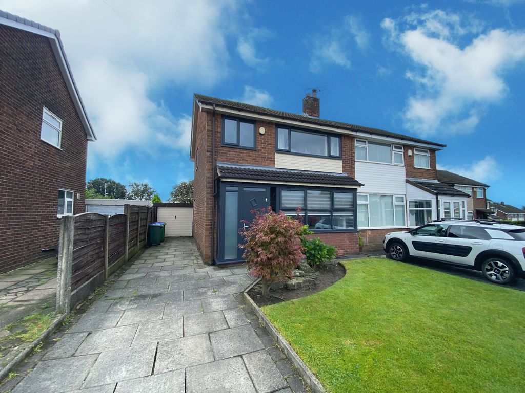 3 bed semidetached house for sale in Glamis Avenue, Hopwood, Heywood OL10, £255,000 Zoopla