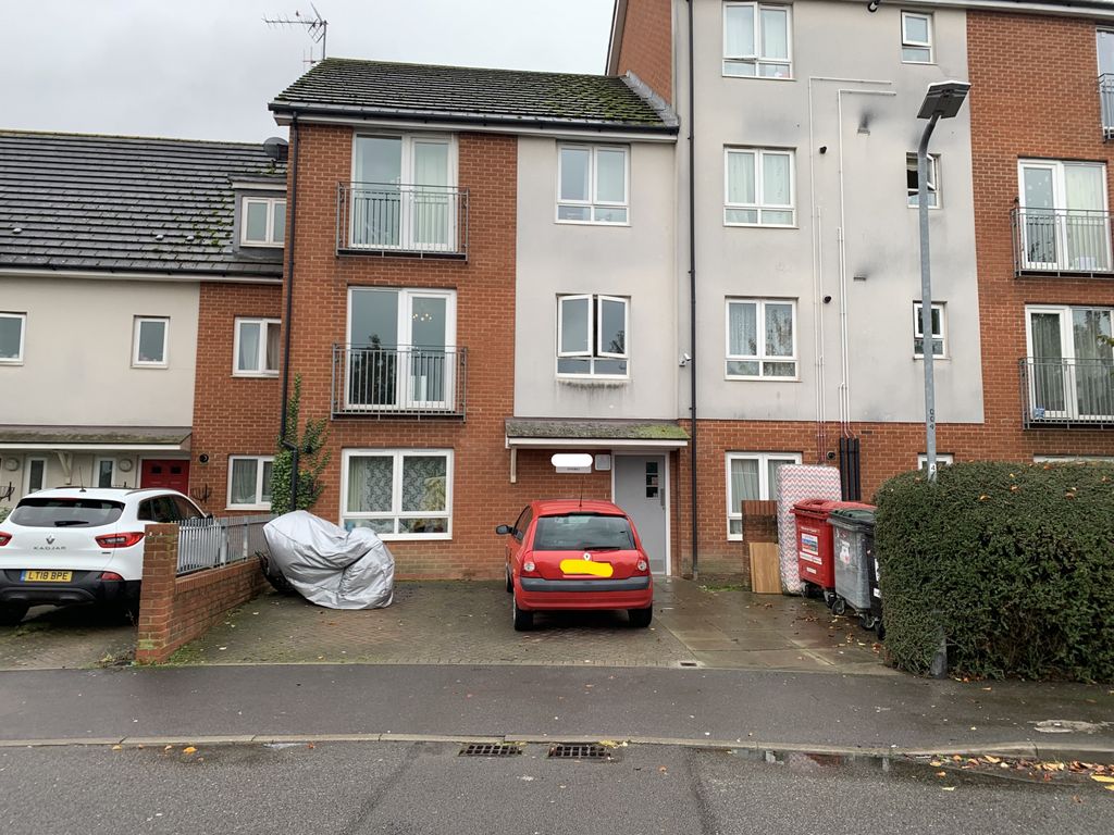 2 bed flat to rent in Longwood Avenue, Langley, Slough SL3 Zoopla