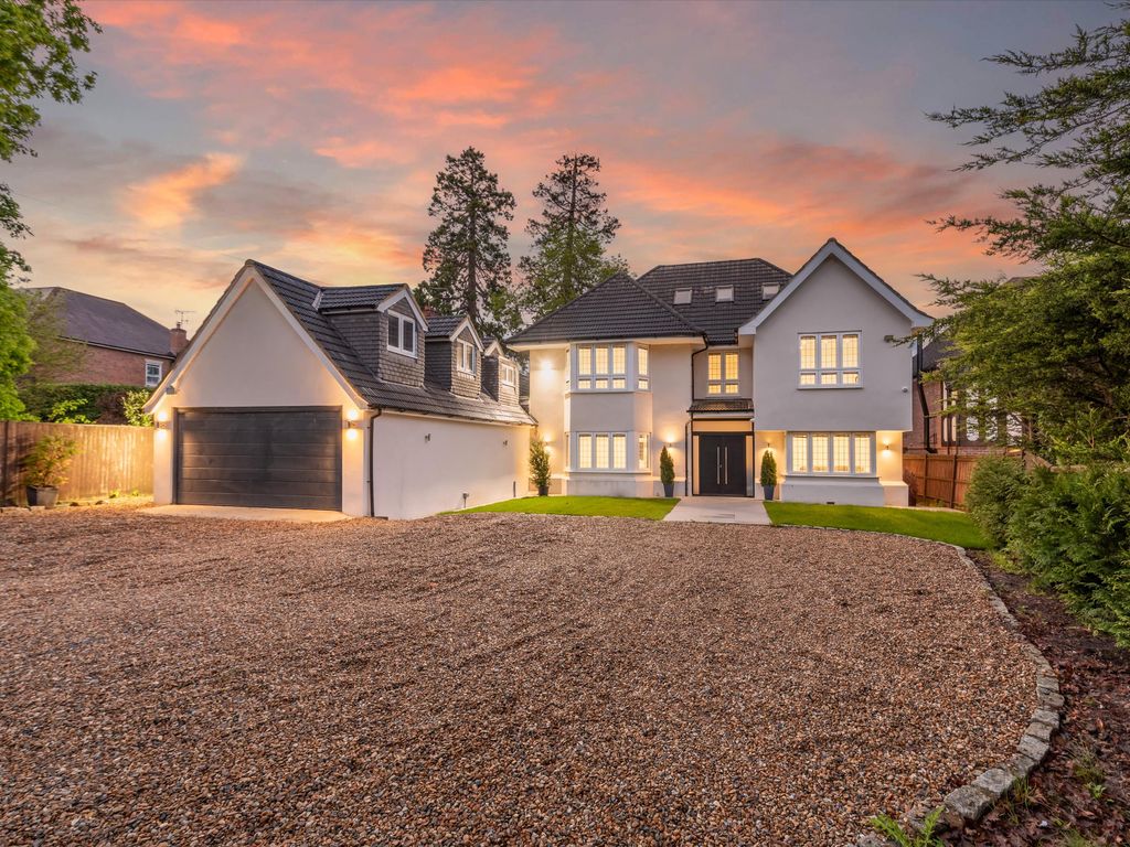 7 bed detached house for sale in St. Leonards Hill, Windsor, Berkshire