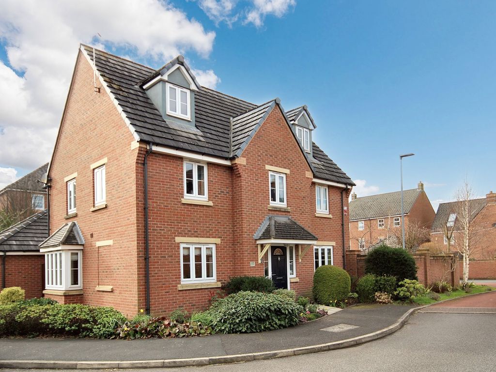 5 bed detached house for sale in Chicago Place, Great Sankey WA5, £