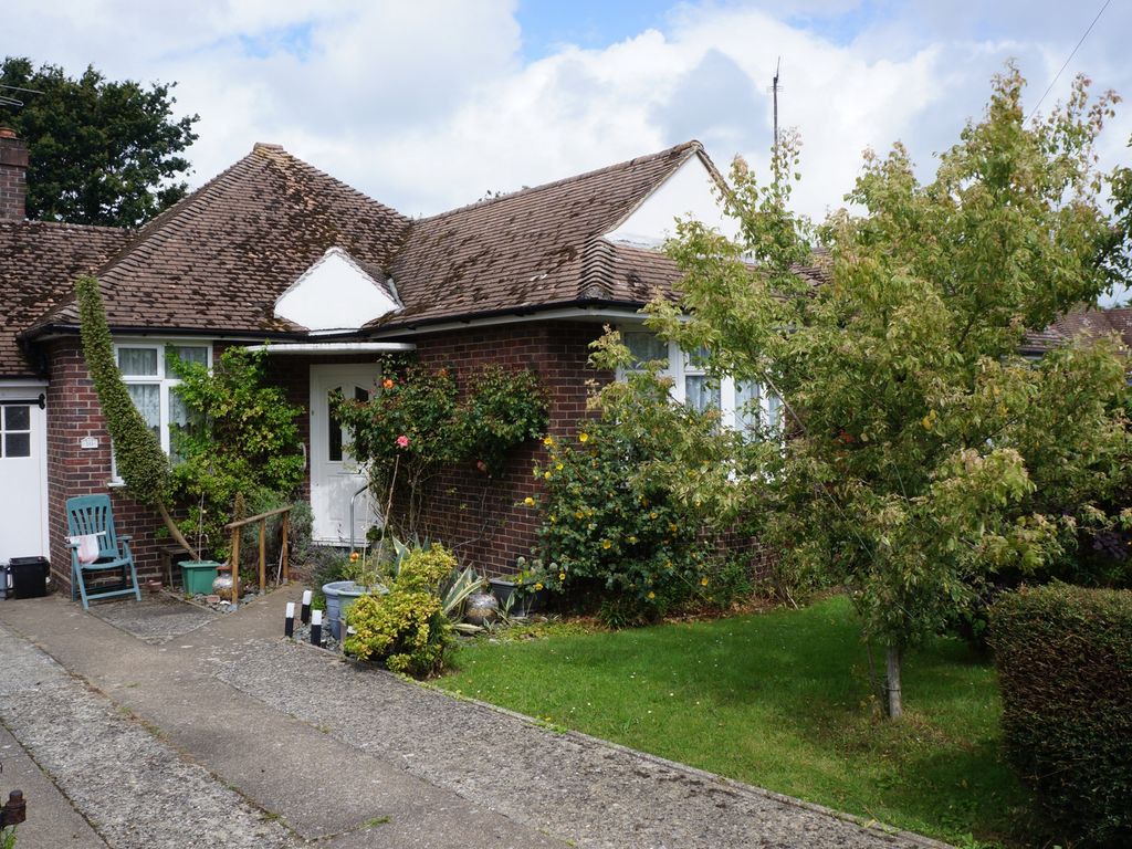 2 bed bungalow to rent in Elmwood West, Swalecliffe CT5 Zoopla