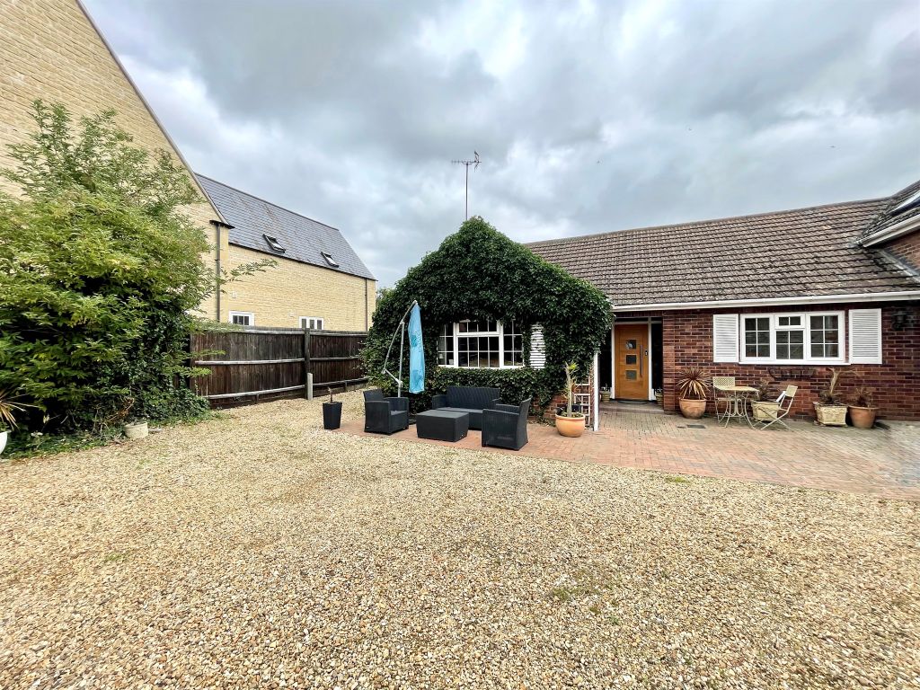 2 bed semidetached bungalow for sale in Eastgate, Deeping St. James