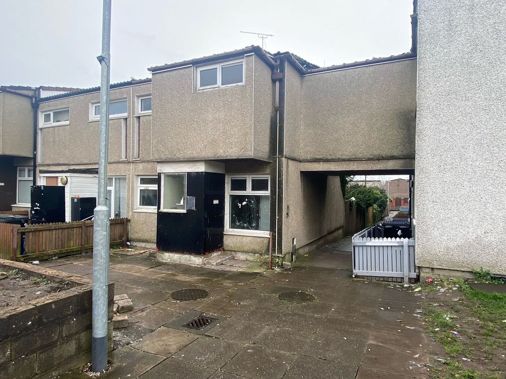 4 bed end terrace house for sale in Beechtrees, Skelmersdale