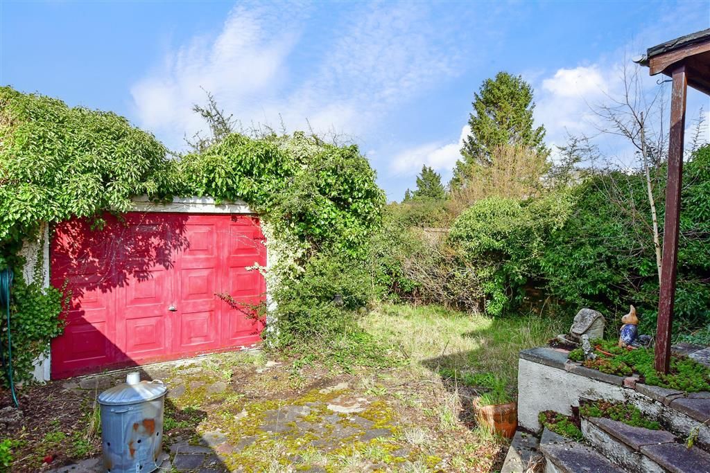 2 bed semidetached house for sale in St. Martin's Drive, Eynsford