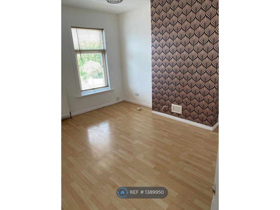 2 bed flat to rent in Goodmayes, Ilford IG3 Zoopla