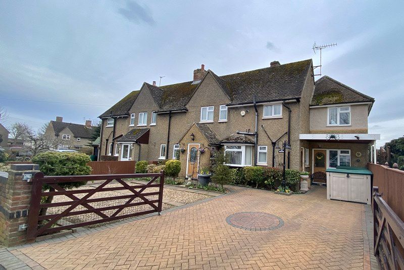4 bed semidetached house for sale in Woodways, Haddenham HP17 Zoopla
