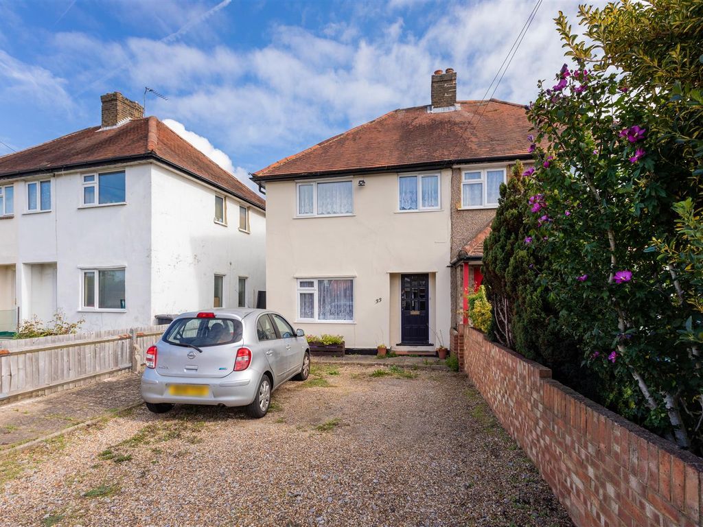 3 bed semidetached house for sale in Cippenham Lane, Cippenham, Slough