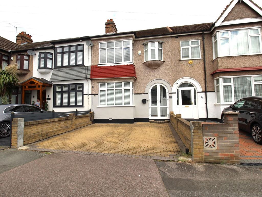 3 bed terraced house for sale in Hampton Road, London E4, £535,000 Zoopla