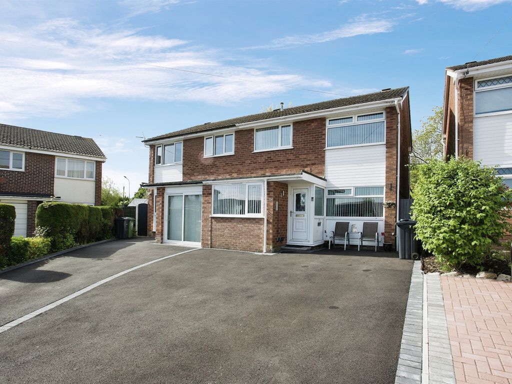 3 bed semidetached house for sale in Weaver Road, Frodsham WA6 Zoopla