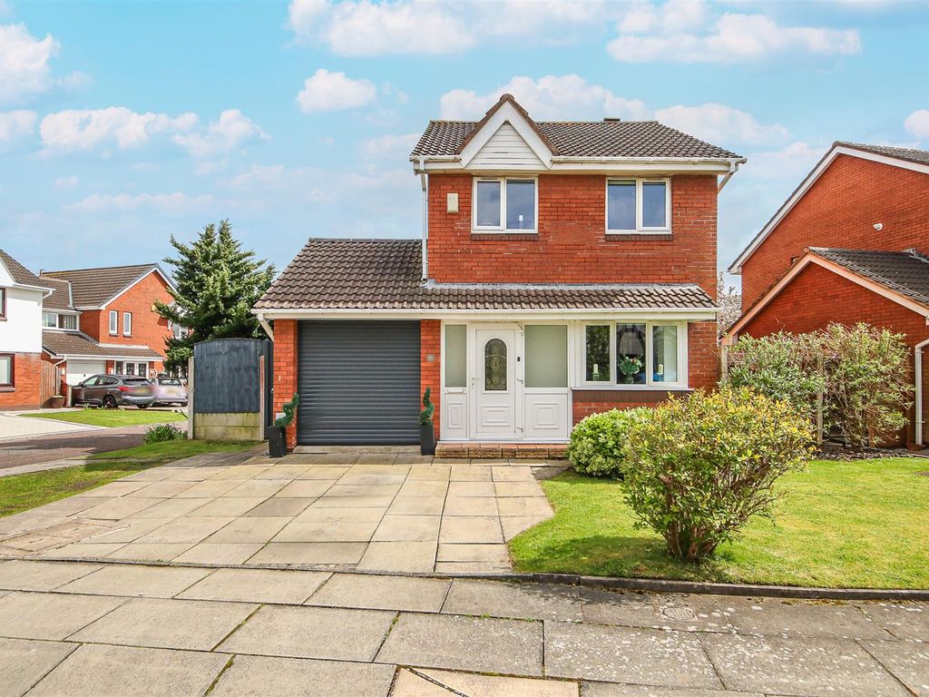 3 bed detached house for sale in Altham Road, Kew, Southport PR8, £