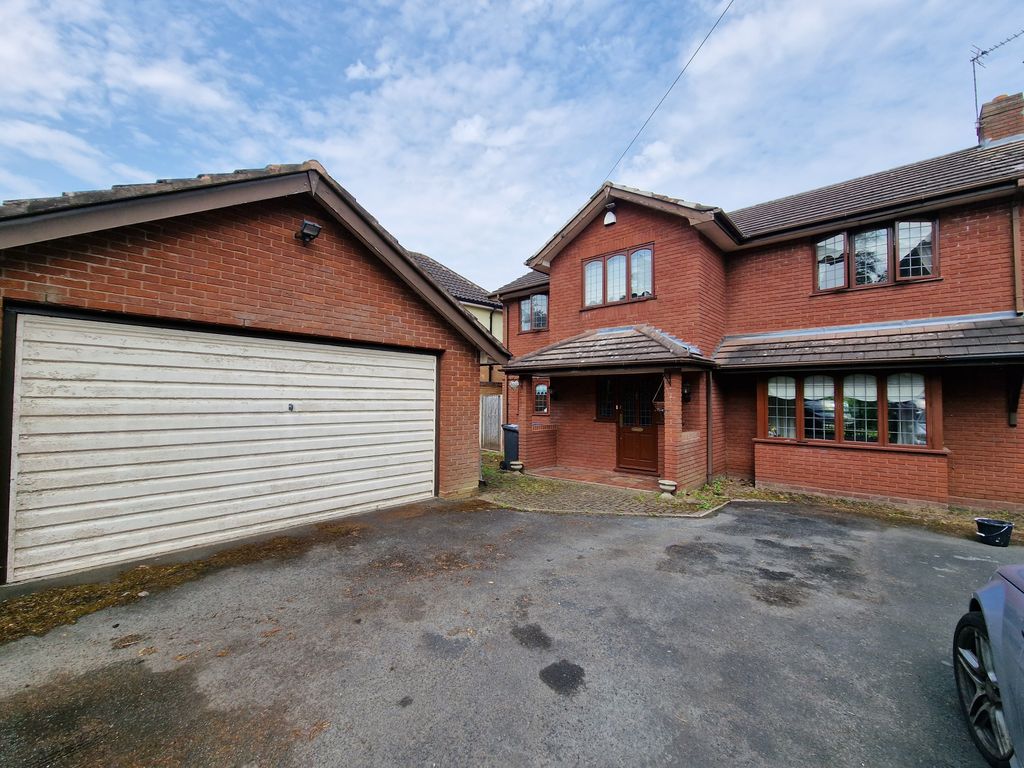 4 bed detached house for sale in Keepers Lane, Codsall WV8 Zoopla