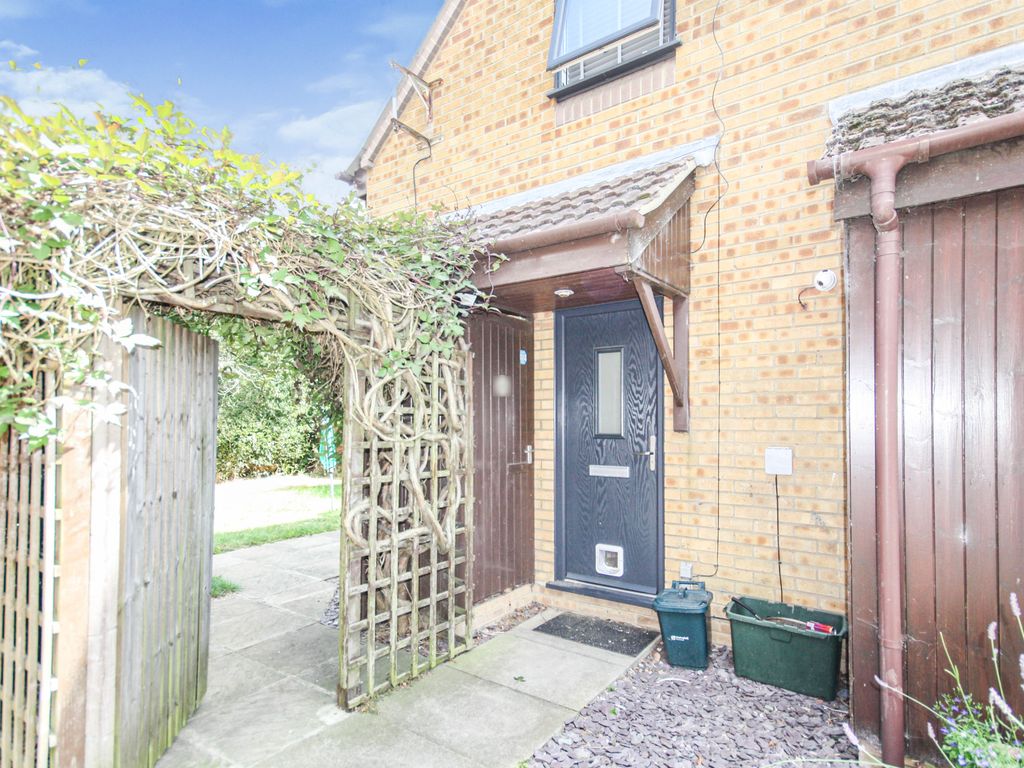 1 bed terraced house to rent in Raphael Drive, Springfield, Chelmsford CM1 Zoopla