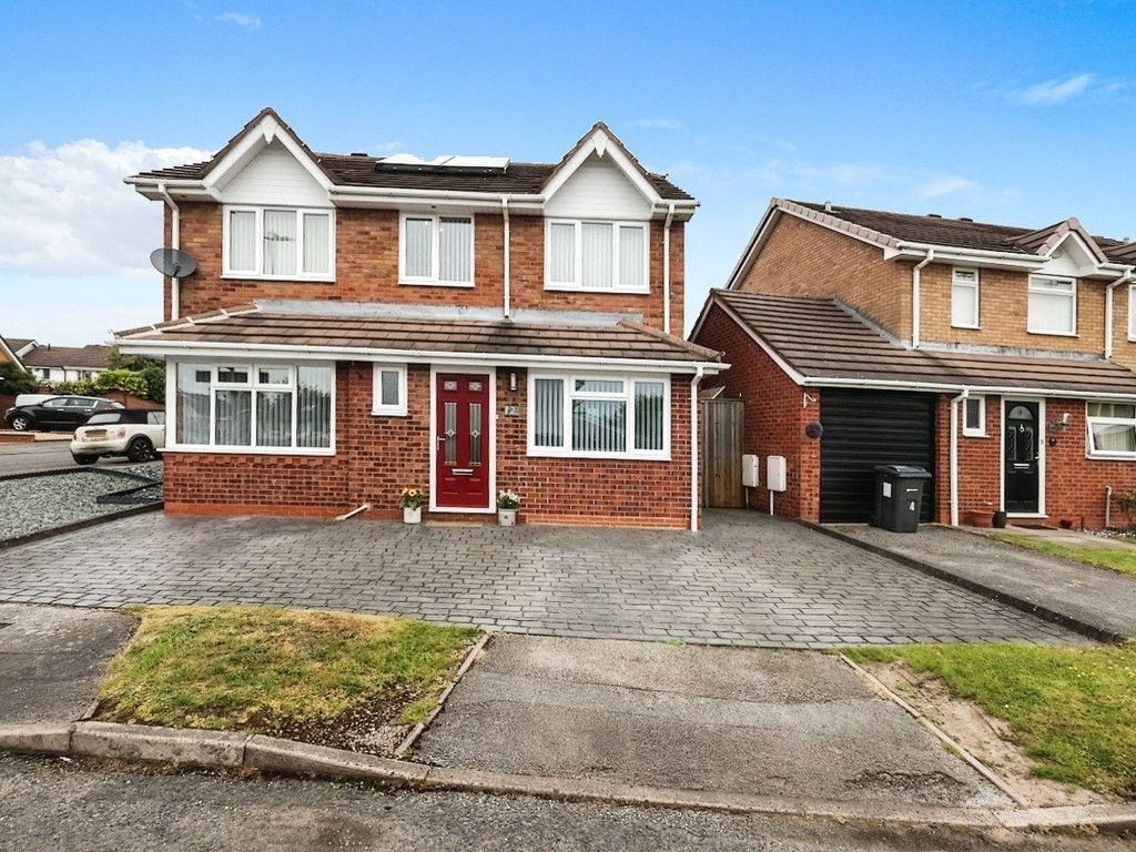 4 bed detached house for sale in Lodge Pool Close, Great Barr