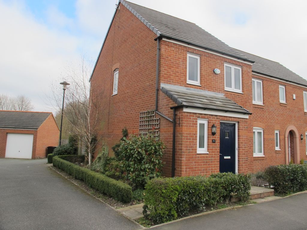 2 bed semidetached house to rent in Riverbrook Road, Altrincham WA14