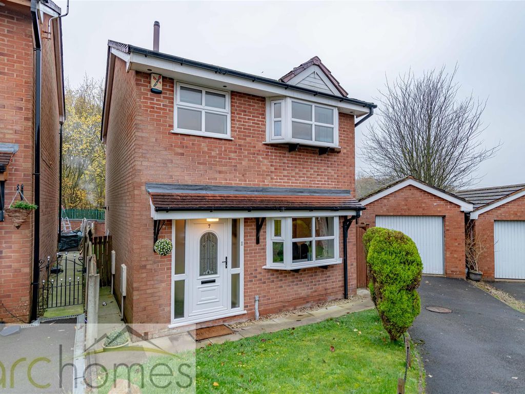 3 bed detached house for sale in Hanborough Court, Tyldesley